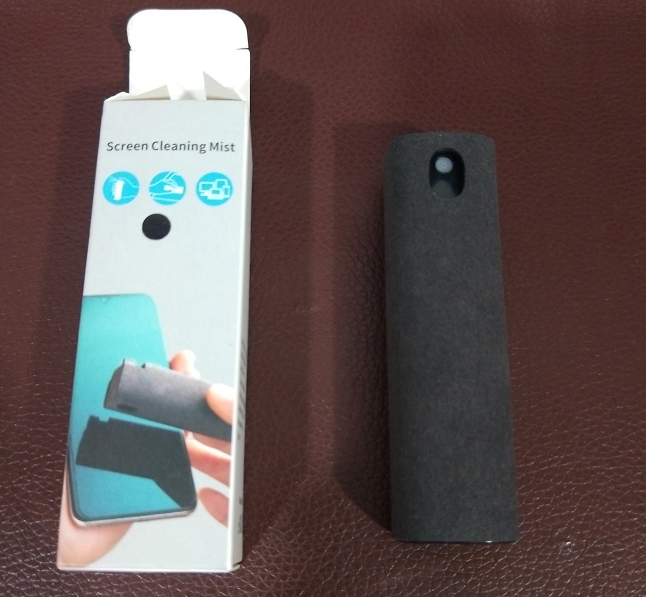 All-in-One Mobile Phone and Computer Screen Cleaner: Compact and Effective